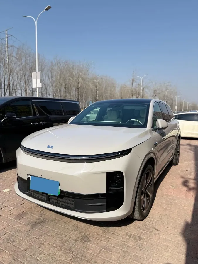 2024 Li L6 Range Extended 154HP L4 REEV 36.8KWH,autocango,china used car exporter,china ev exporter,chinese used car exporter,chinese used ev exporter