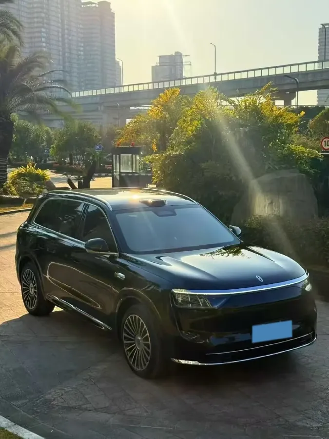 2025 AITO AITO M8 BEV,autocango,china used car exporter,china ev exporter,chinese used car exporter,chinese used ev exporter