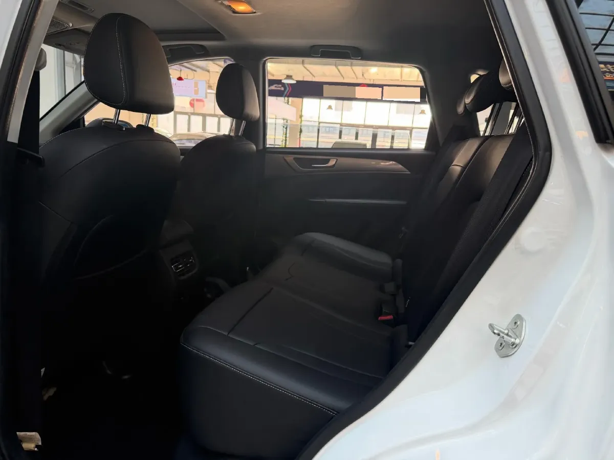 2021 Haval M6 1.5T 150HP L4 7DCT,autocango,china used car exporter,china ev exporter,chinese used car exporter,chinese used ev exporter