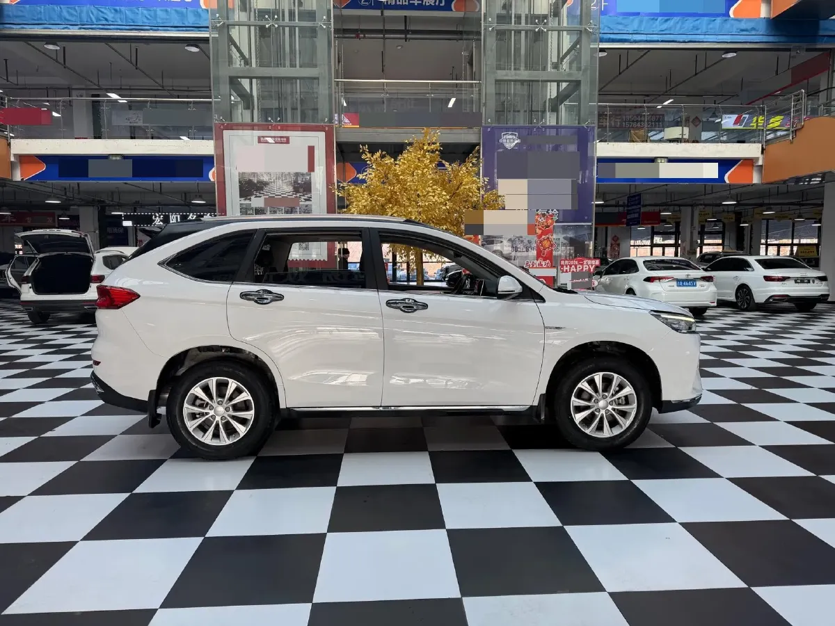 2021 Haval M6 1.5T 150HP L4 7DCT,autocango,china used car exporter,china ev exporter,chinese used car exporter,chinese used ev exporter
