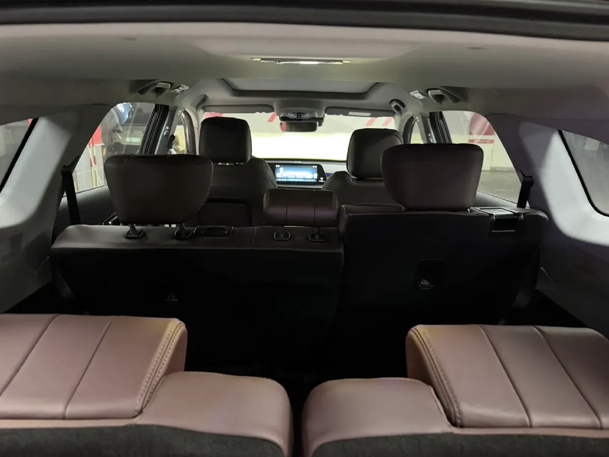 2025 Chery Tiggo 8 PRO 1.6T 197HP L4 7DCT,autocango,china used car exporter,china ev exporter,chinese used car exporter,chinese used ev exporter