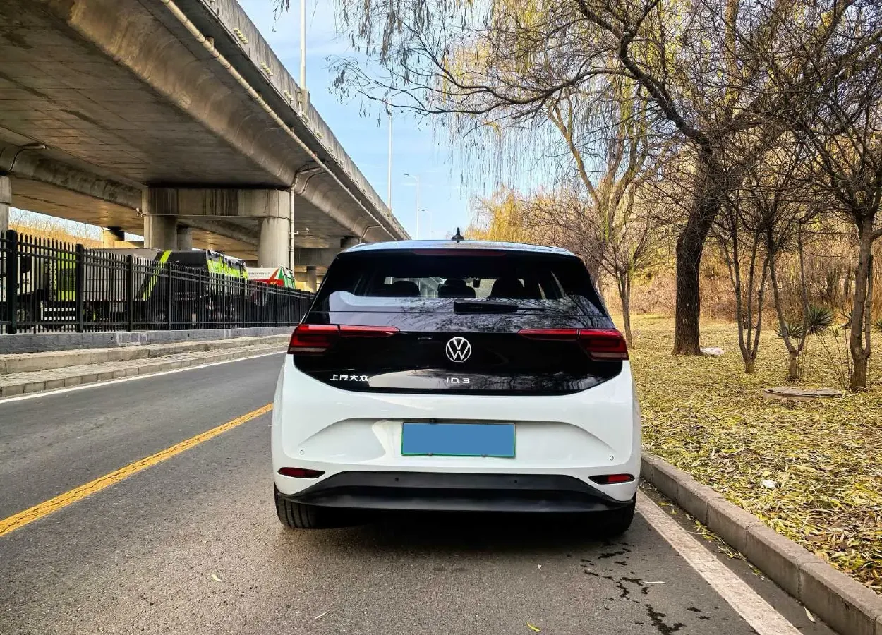 2022 Volkswagen ID.3 BEV 57.3KWH,autocango,china used car exporter,china ev exporter,chinese used car exporter,chinese used ev exporter
