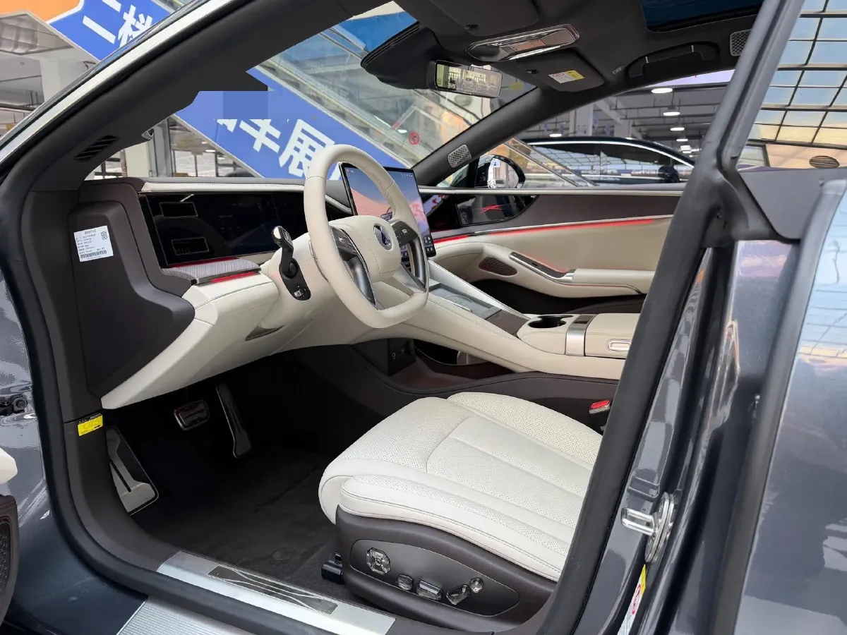 2024 Denza DenzaZ9 2.0T 207HP L4 E-CVT PHEV 38.5KWH,autocango,china used car exporter,china ev exporter,chinese used car exporter,chinese used ev exporter