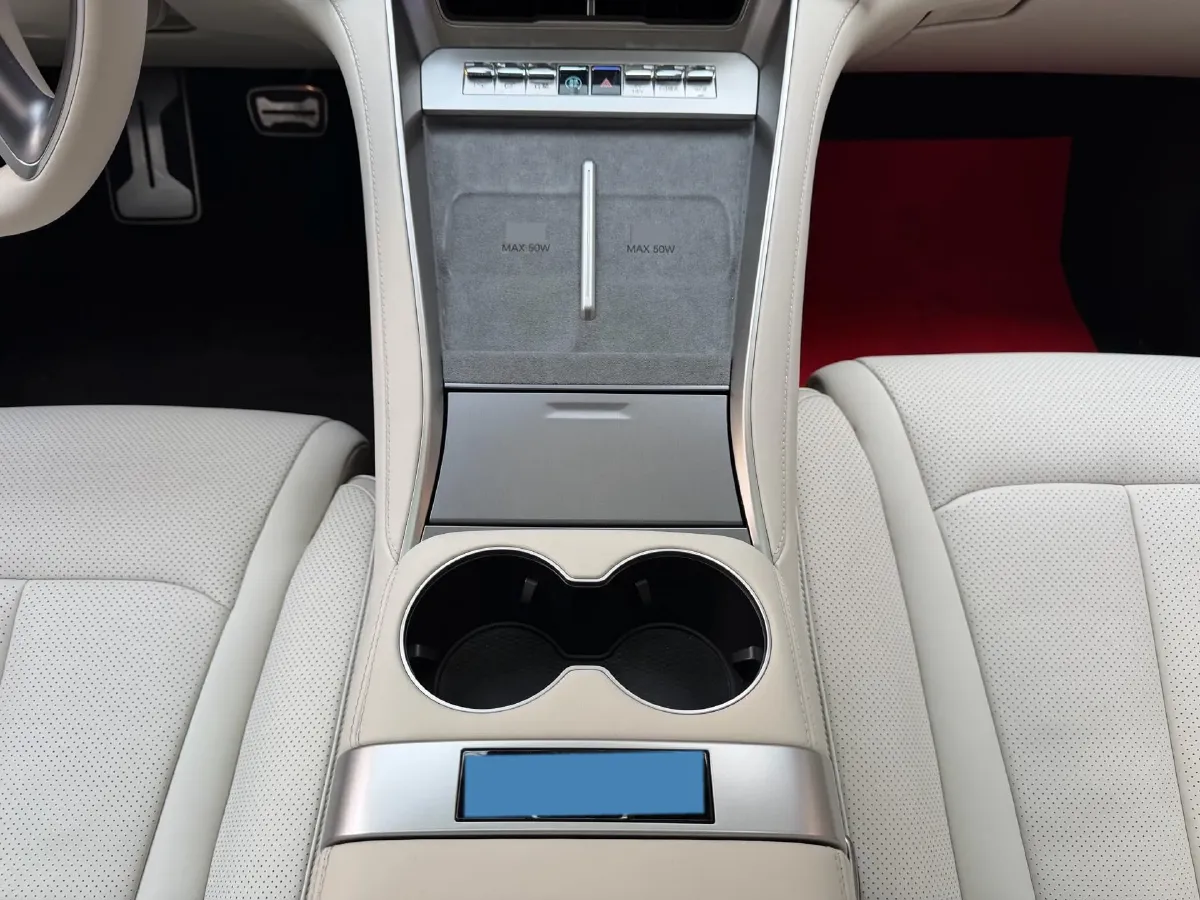 2024 Denza DenzaZ9 2.0T 207HP L4 E-CVT PHEV 38.5KWH,autocango,china used car exporter,china ev exporter,chinese used car exporter,chinese used ev exporter