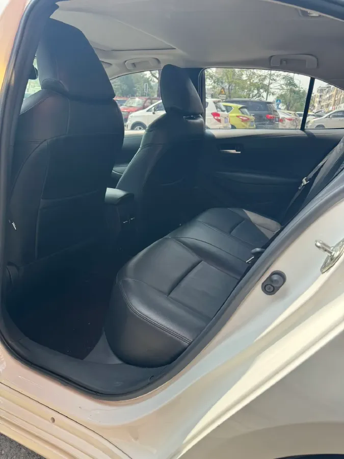 2021 Toyota Corolla 1.2T 116HP L4 CVT,autocango,china used car exporter,china ev exporter,chinese used car exporter,chinese used ev exporter