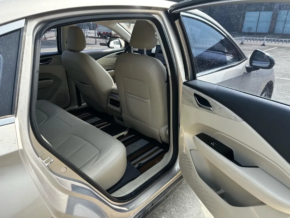 2024 WuLing XingGuang BEV 54.5KWH,autocango,china used car exporter,china ev exporter,chinese used car exporter,chinese used ev exporter