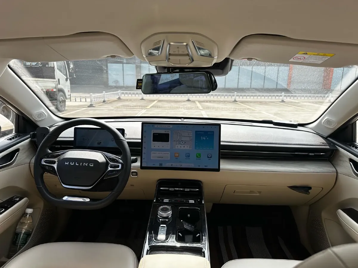 2024 WuLing XingGuang BEV 54.5KWH,autocango,china used car exporter,china ev exporter,chinese used car exporter,chinese used ev exporter