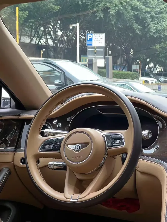 2021 Bentley Flying Spur 4.0T 550HP V8 8DCT,autocango,china used car exporter,china ev exporter,chinese used car exporter,chinese used ev exporter