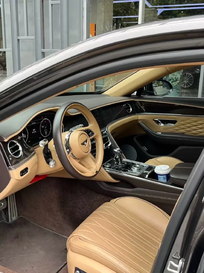 2021 Bentley Flying Spur 4.0T 550HP V8 8DCT,autocango,china used car exporter,china ev exporter,chinese used car exporter,chinese used ev exporter