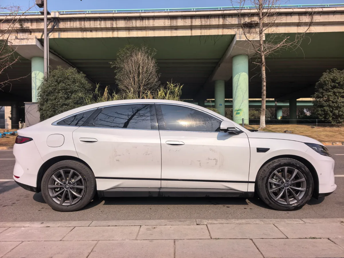 2025 BYD QinL BEV,autocango,china used car exporter,china ev exporter,chinese used car exporter,chinese used ev exporter