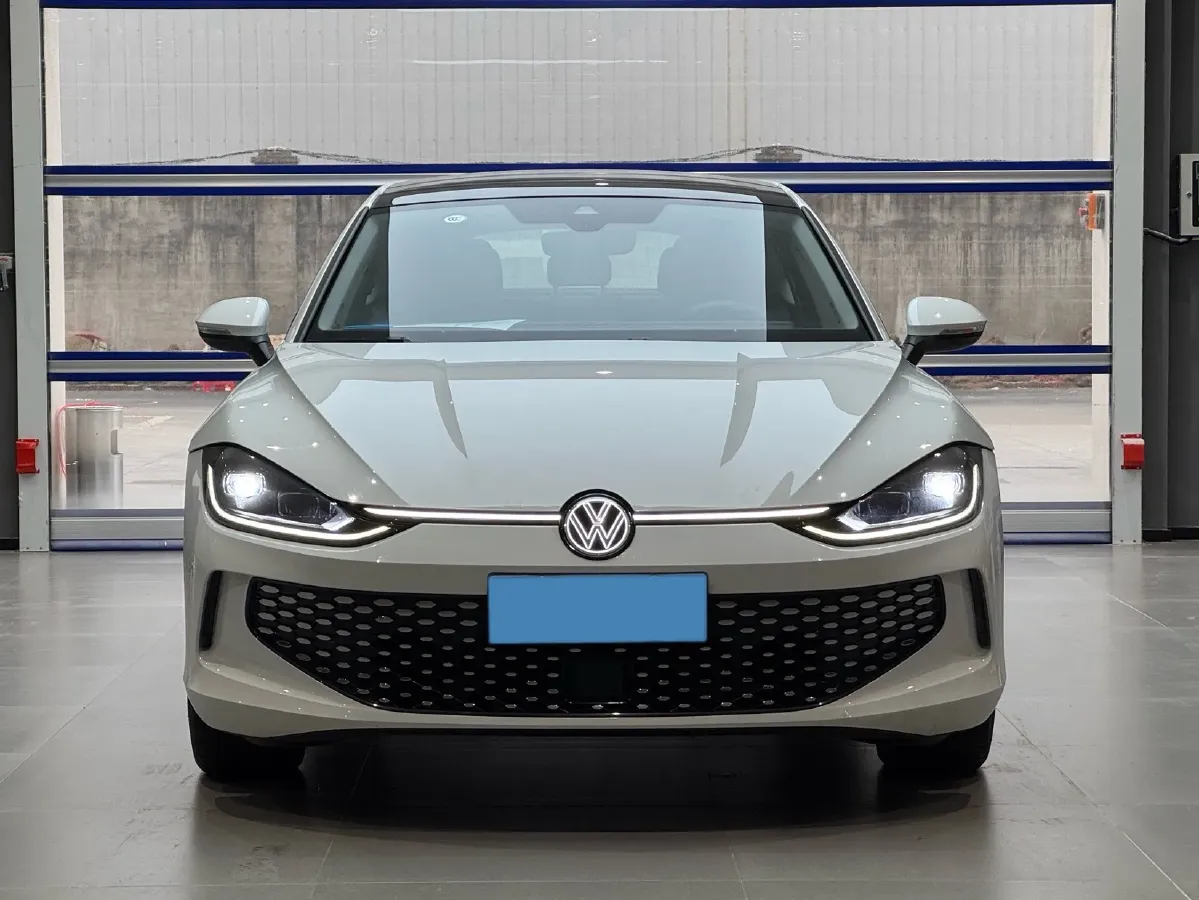 2024 Volkswagen Lamando 1.4T 150HP L4 7DCT,autocango,china used car exporter,china ev exporter,chinese used car exporter,chinese used ev exporter