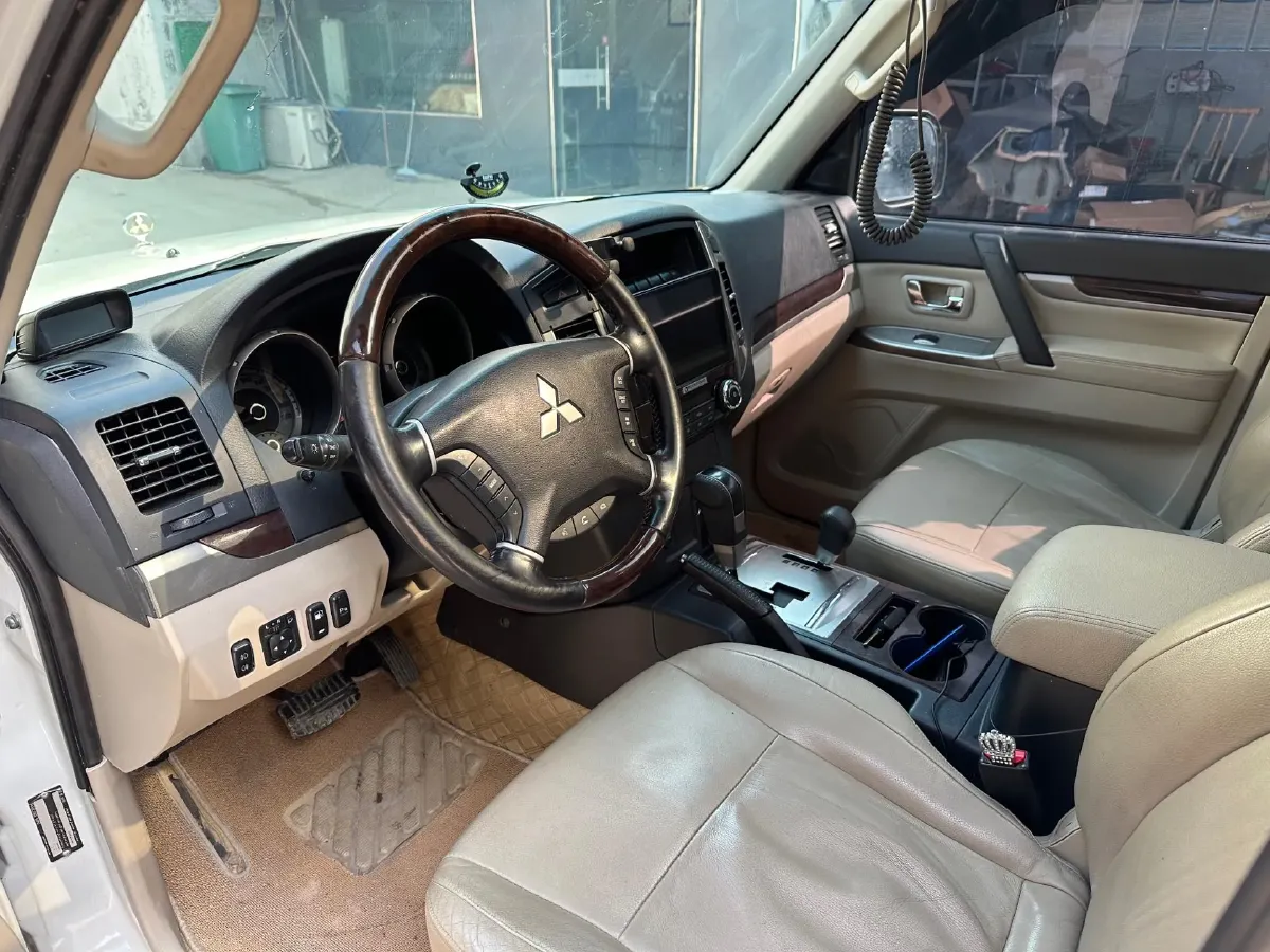 2017 Honda Jade 1.8L 141HP L4 5AT,autocango,china used car exporter,china ev exporter,chinese used car exporter,chinese used ev exporter