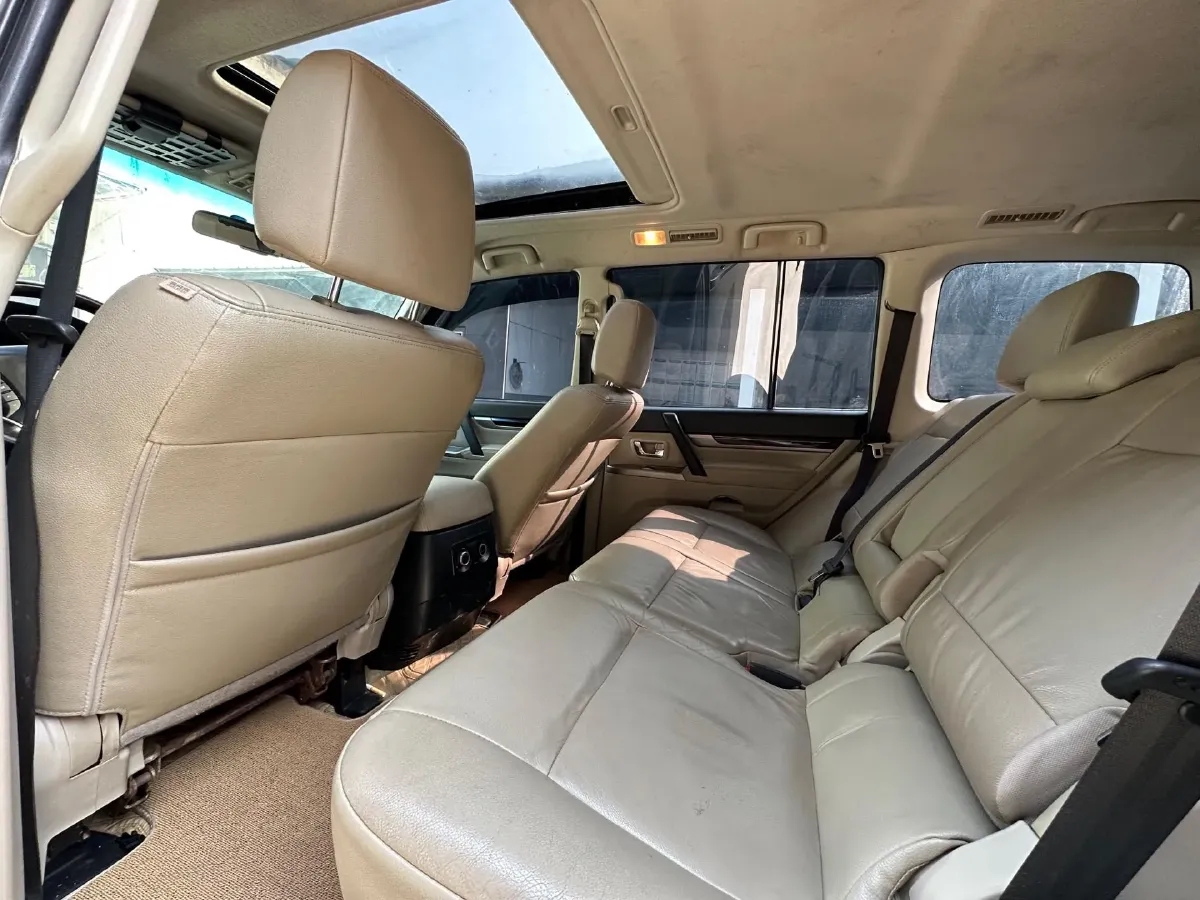 2017 Honda Jade 1.8L 141HP L4 5AT,autocango,china used car exporter,china ev exporter,chinese used car exporter,chinese used ev exporter