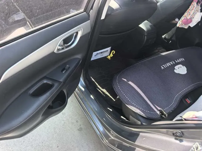 2021 Nissan Sylphy 1.6L 122HP L4 CVT,autocango,china used car exporter,china ev exporter,chinese used car exporter,chinese used ev exporter