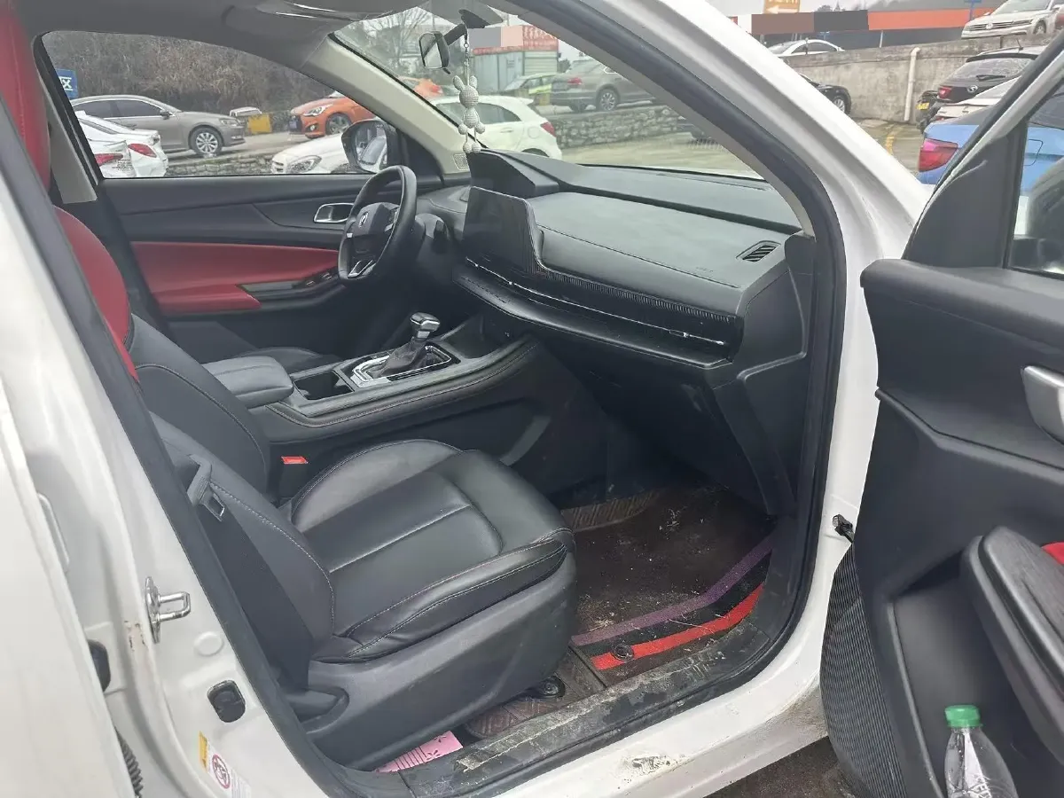 2022 ChangAn CS55 Plus 1.5T 180HP L4 7DCT,autocango,china used car exporter,china ev exporter,chinese used car exporter,chinese used ev exporter