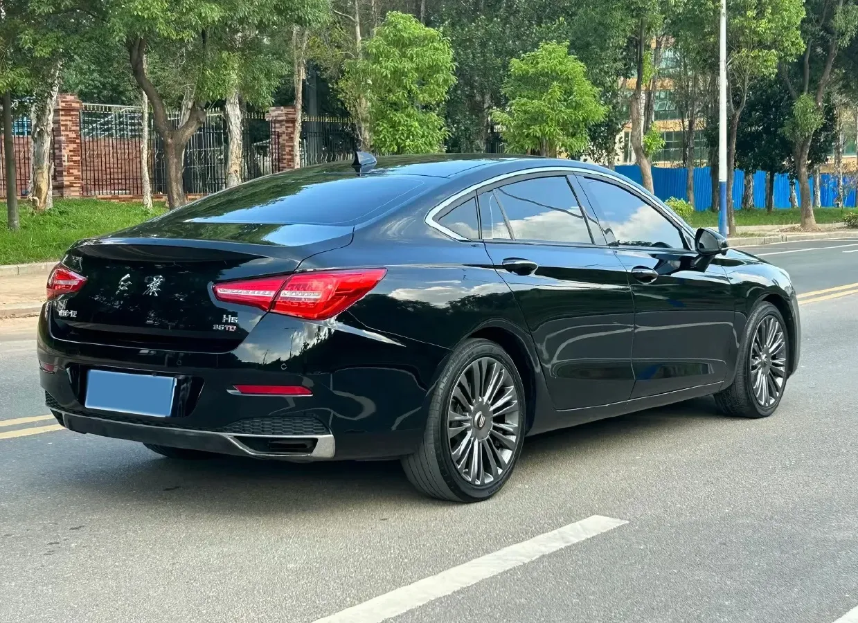 2020 HongQi H5 1.5T 169HP L4 7DCT,autocango,china used car exporter,china ev exporter,chinese used car exporter,chinese used ev exporter