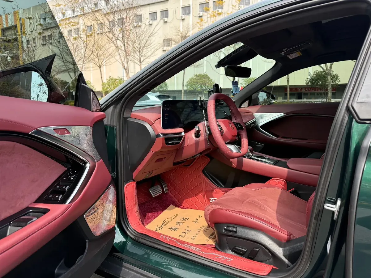 2023 MG 7 2.0T 261HP L4 9AT,autocango,china used car exporter,china ev exporter,chinese used car exporter,chinese used ev exporter