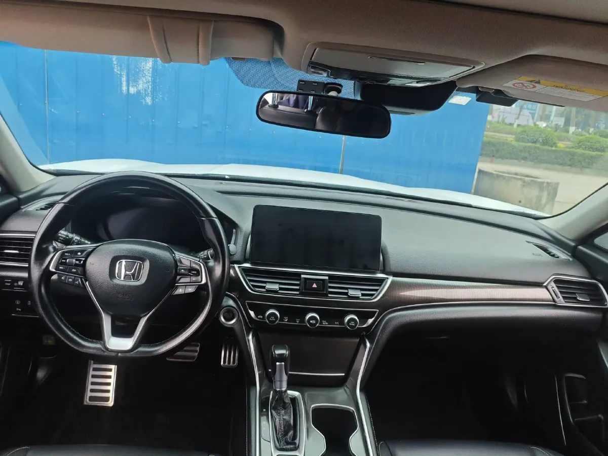 2022 Honda Accord 1.5T 194HP L4 CVT,autocango,china used car exporter,china ev exporter,chinese used car exporter,chinese used ev exporter