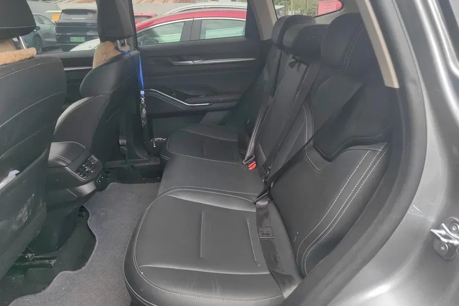 2022 Haval H6 1.5T 184HP L4 7DCT,autocango,china used car exporter,china ev exporter,chinese used car exporter,chinese used ev exporter