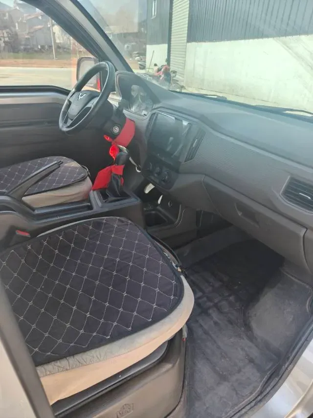 2019 WuLing RongGuang New Truck 1.5L 107HP L4 5MT,autocango,china used car exporter,china ev exporter,chinese used car exporter,chinese used ev exporter