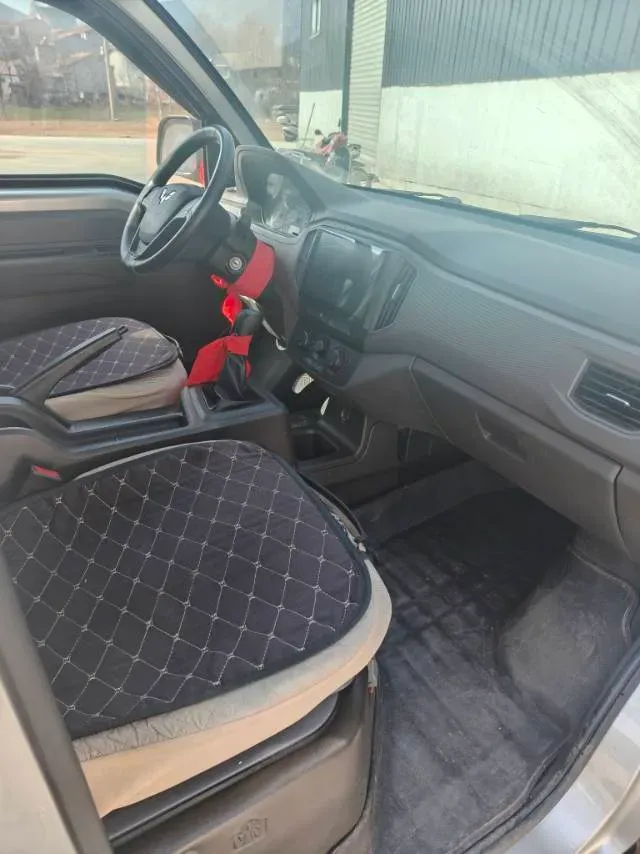 2019 WuLing RongGuang New Truck 1.5L 107HP L4 5MT,autocango,china used car exporter,china ev exporter,chinese used car exporter,chinese used ev exporter