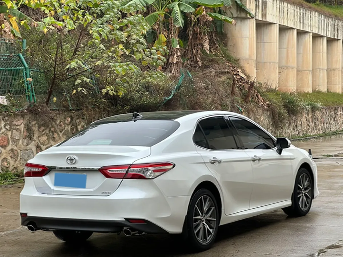 2021 Toyota Camry 2.5L 209HP L4 8AT,autocango,china used car exporter,china ev exporter,chinese used car exporter,chinese used ev exporter