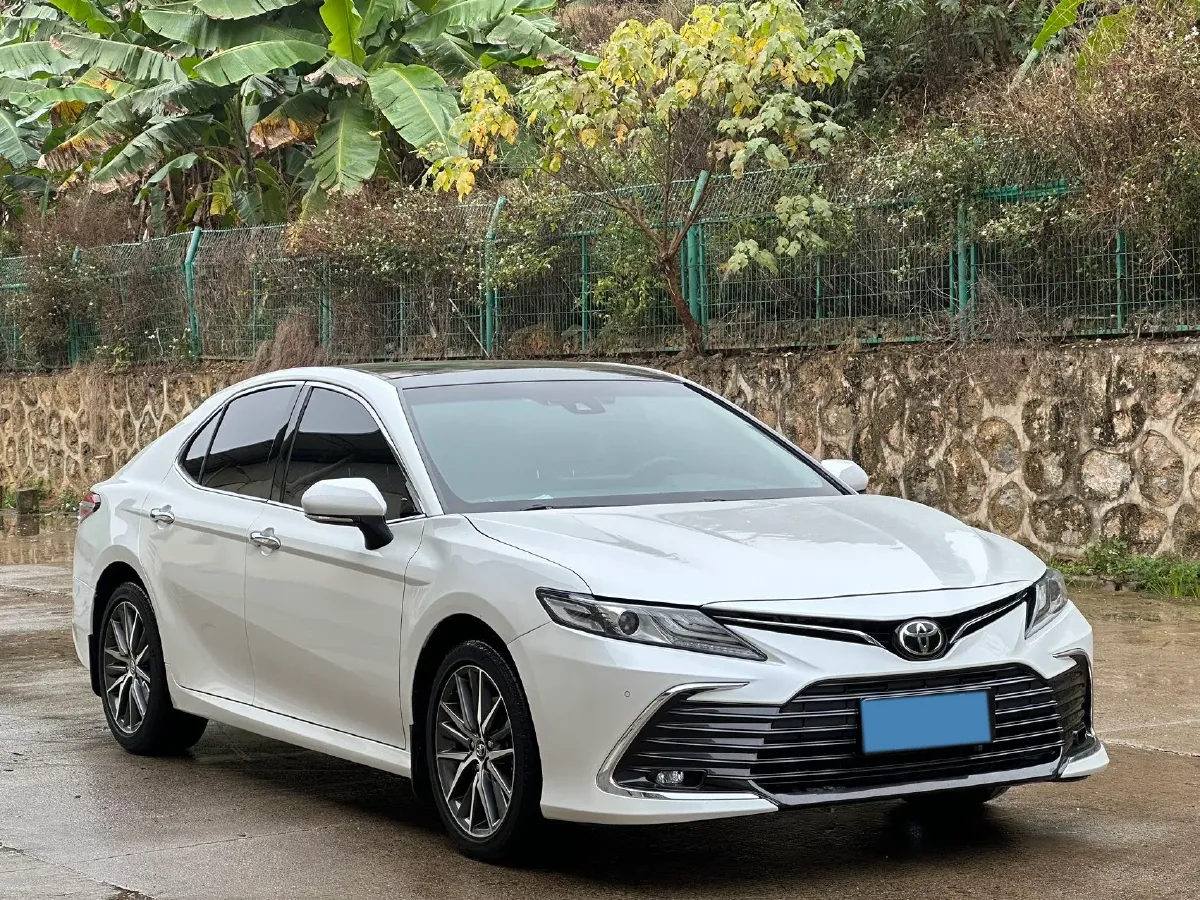 2021 Toyota Camry 2.5L 209HP L4 8AT,autocango,china used car exporter,china ev exporter,chinese used car exporter,chinese used ev exporter