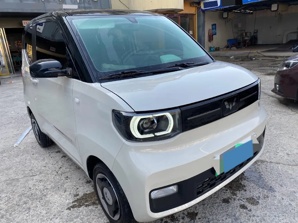 2022 WuLing HongGuang MINI EV BEV 13.9KWH,autocango,china used car exporter,china ev exporter,chinese used car exporter,chinese used ev exporter