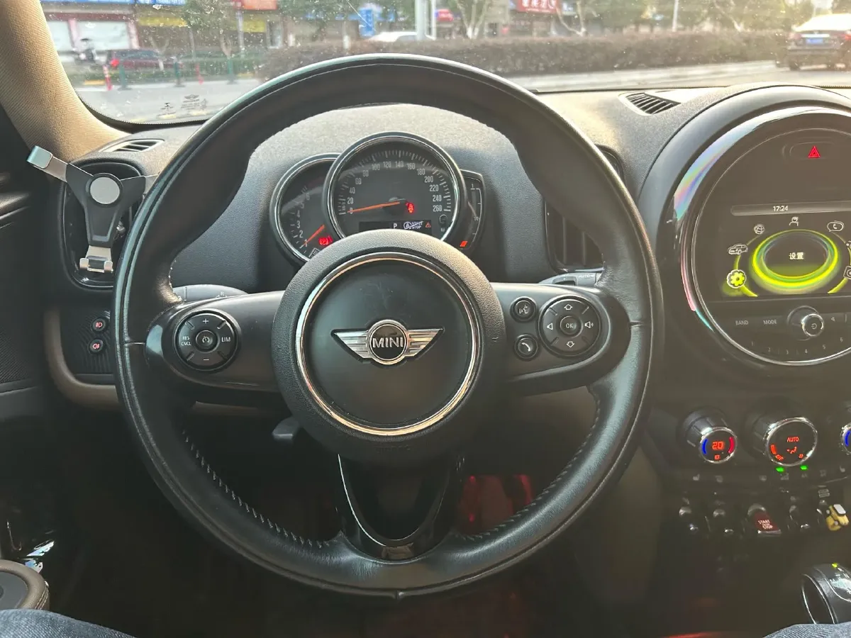 2017 MINI COUNTRYMAN 1.5T 136HP L3 8AT,autocango,china used car exporter,china ev exporter,chinese used car exporter,chinese used ev exporter