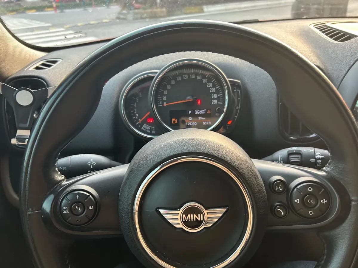 2017 MINI COUNTRYMAN 1.5T 136HP L3 8AT,autocango,china used car exporter,china ev exporter,chinese used car exporter,chinese used ev exporter