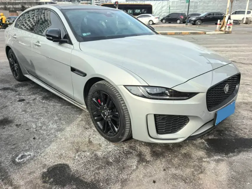 2025 Jaguar XEL 2.0T 250HP L4 8AT,autocango,china used car exporter,china ev exporter,chinese used car exporter,chinese used ev exporter