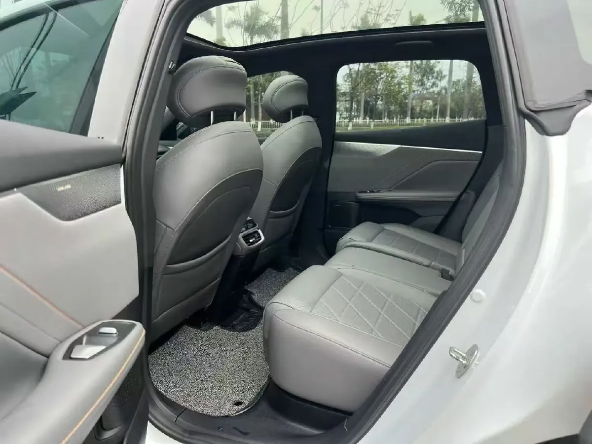 2025 Deepal SL03 BEV 58.1KWH,autocango,china used car exporter,china ev exporter,chinese used car exporter,chinese used ev exporter