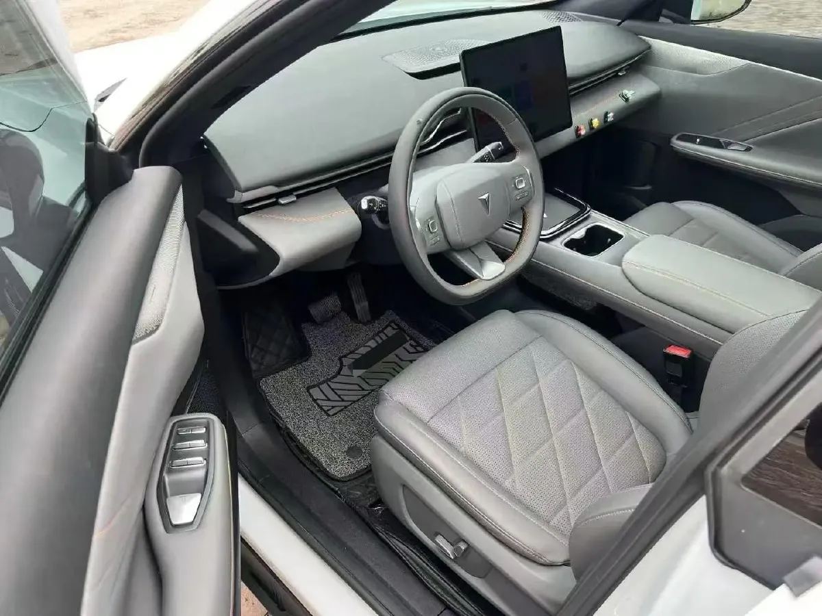 2025 Deepal SL03 BEV 58.1KWH,autocango,china used car exporter,china ev exporter,chinese used car exporter,chinese used ev exporter