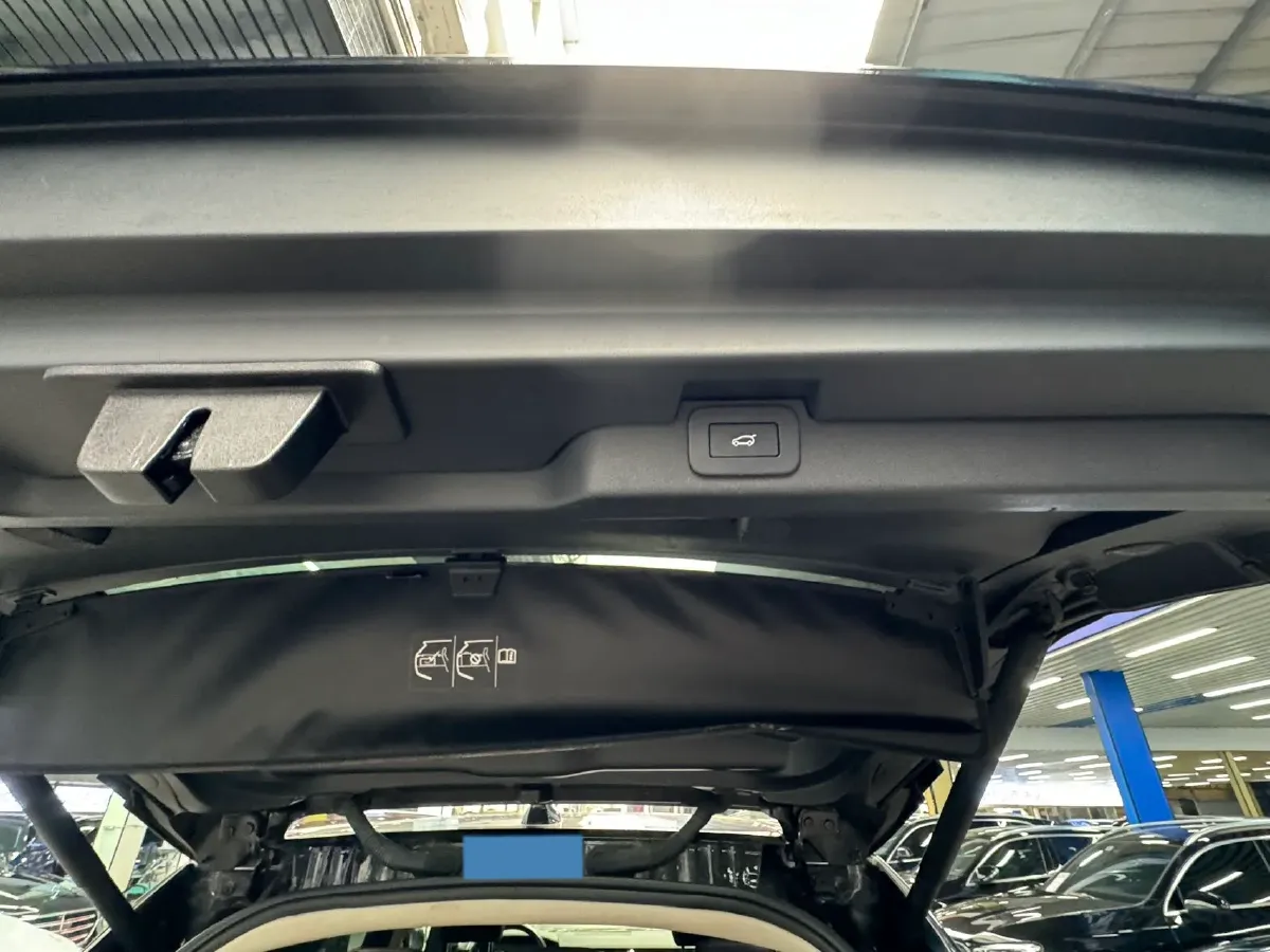 2023 Land Rover Discovery 3.0T 360HP L6 8AT,autocango,china used car exporter,china ev exporter,chinese used car exporter,chinese used ev exporter