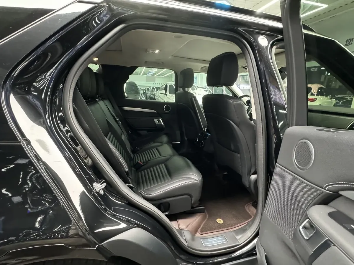 2023 Land Rover Discovery 3.0T 360HP L6 8AT,autocango,china used car exporter,china ev exporter,chinese used car exporter,chinese used ev exporter