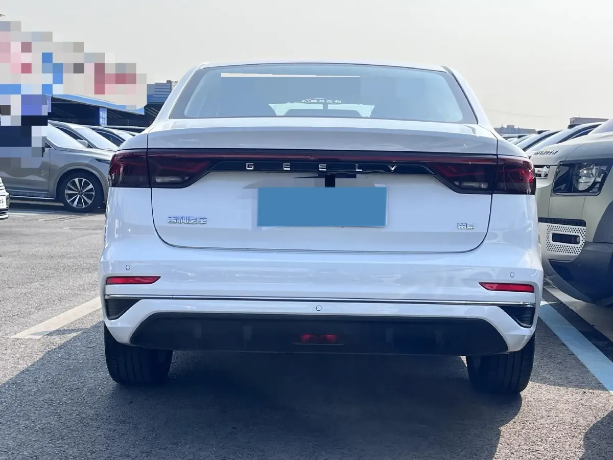 2025 Geely Emgrand 1.5L 127HP L4 CVT,autocango,china used car exporter,china ev exporter,chinese used car exporter,chinese used ev exporter