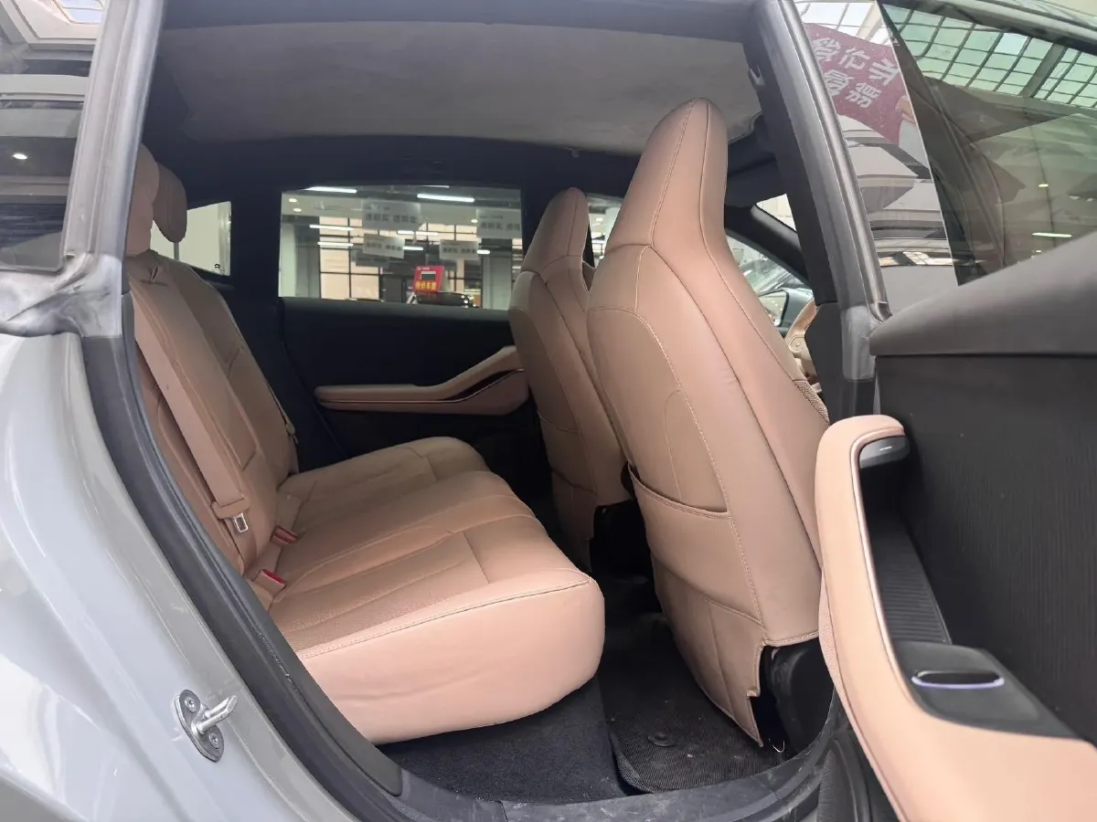 2022 JunTian HeiWuShi Youth 2.0T 203HP L4 6AT,autocango,china used car exporter,china ev exporter,chinese used car exporter,chinese used ev exporter