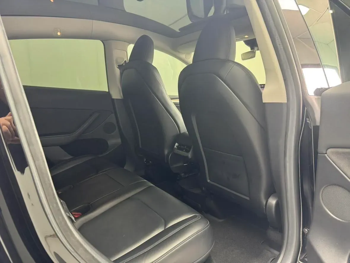 2022 Tesla Model Y BEV 60KWH,autocango,china used car exporter,china ev exporter,chinese used car exporter,chinese used ev exporter