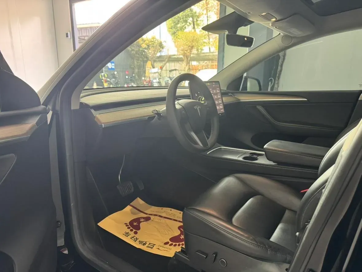 2022 Tesla Model Y BEV 60KWH,autocango,china used car exporter,china ev exporter,chinese used car exporter,chinese used ev exporter