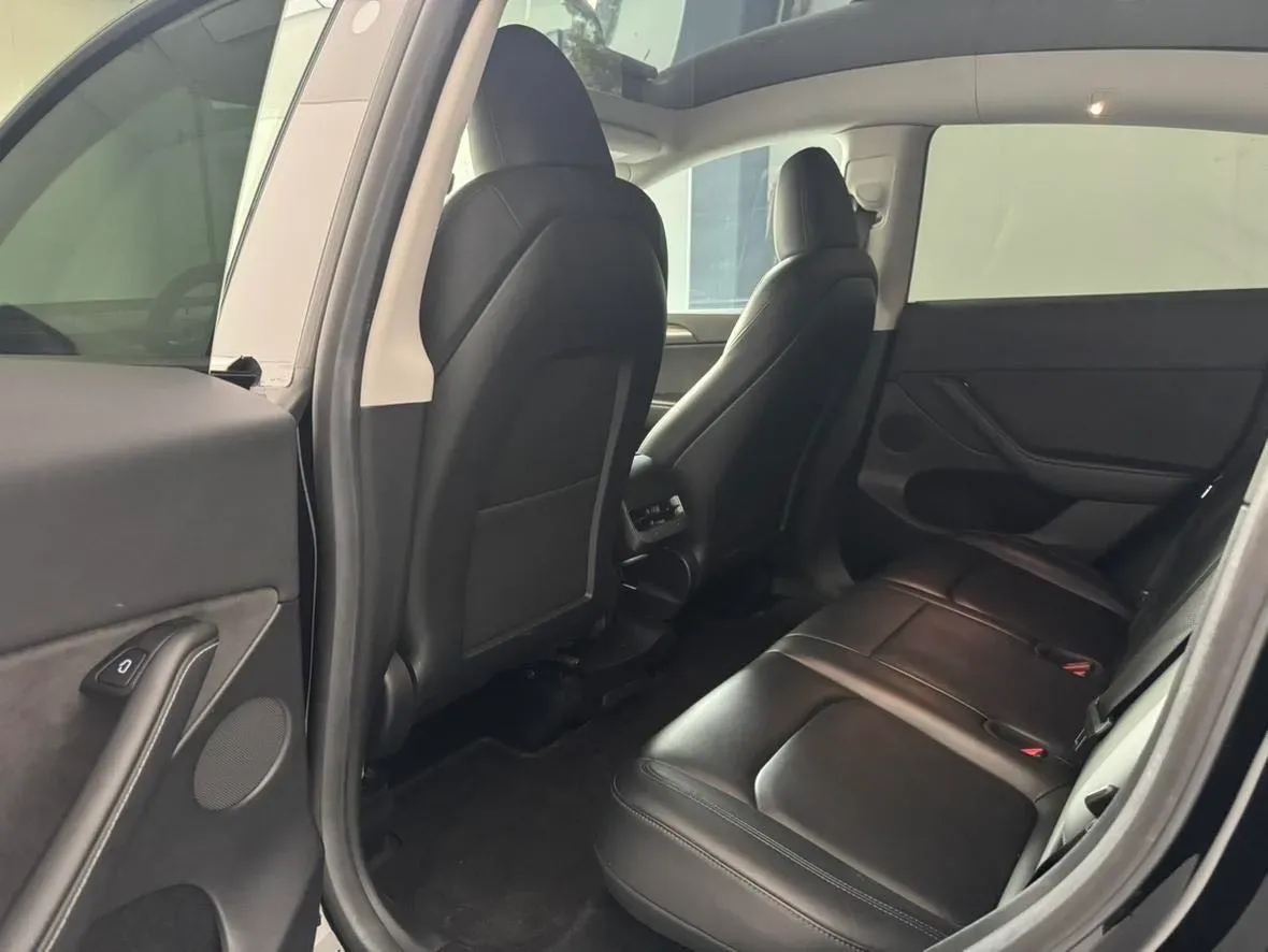 2022 Tesla Model Y BEV 60KWH,autocango,china used car exporter,china ev exporter,chinese used car exporter,chinese used ev exporter