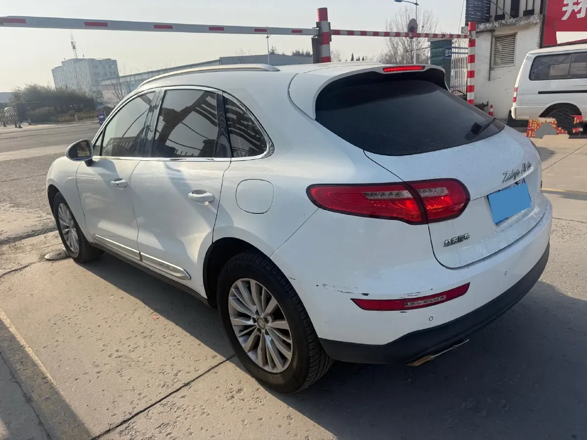 2017 Zotye SR9 2.0T 190HP L4 6DCT,autocango,china used car exporter,china ev exporter,chinese used car exporter,chinese used ev exporter