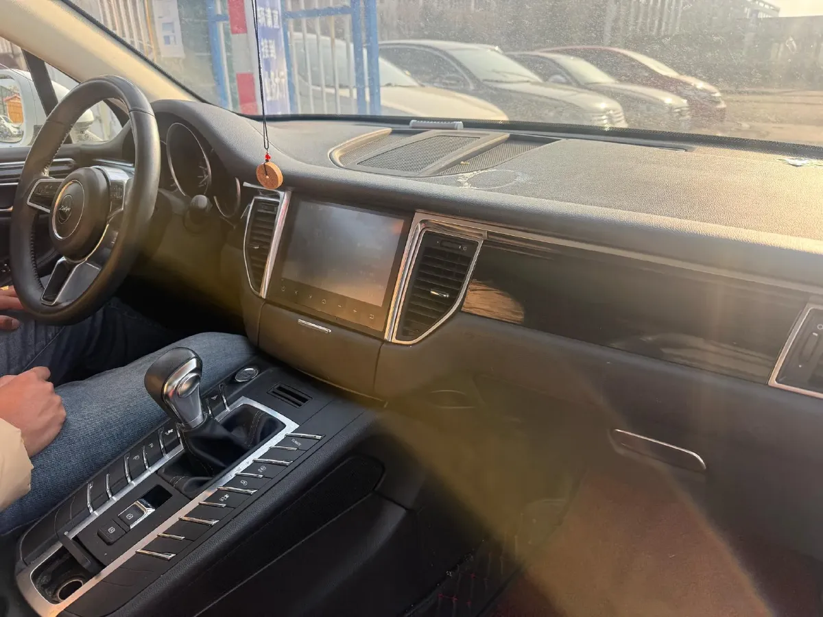 2017 Zotye SR9 2.0T 190HP L4 6DCT,autocango,china used car exporter,china ev exporter,chinese used car exporter,chinese used ev exporter