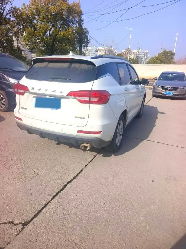 2018 Haval M6 1.5T 150HP L4 7DCT,autocango,china used car exporter,china ev exporter,chinese used car exporter,chinese used ev exporter