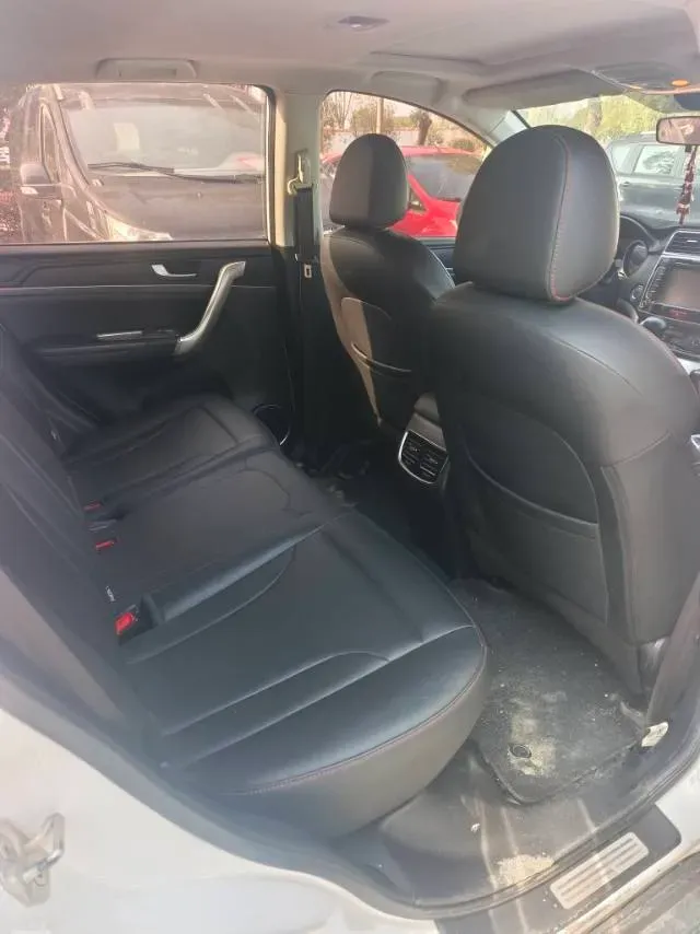 2018 Haval M6 1.5T 150HP L4 7DCT,autocango,china used car exporter,china ev exporter,chinese used car exporter,chinese used ev exporter