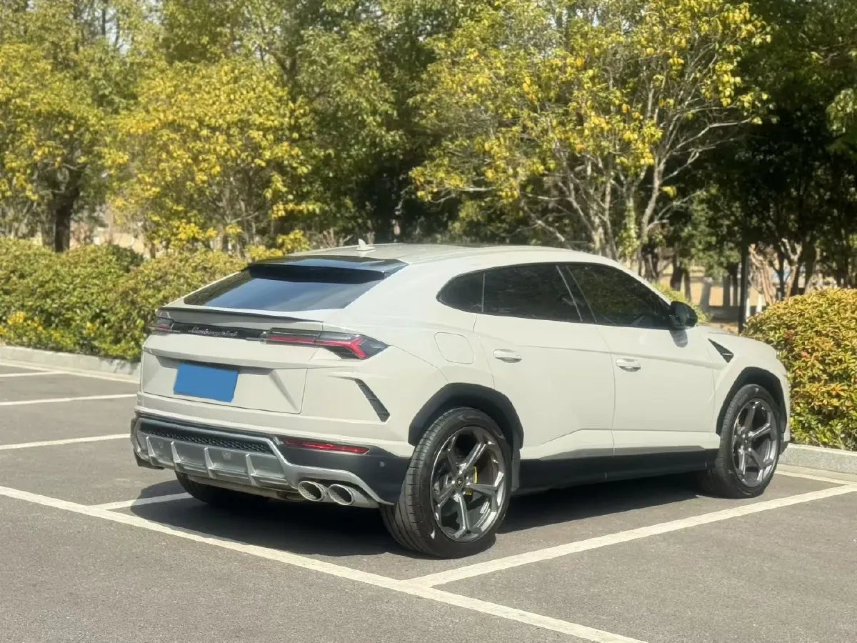 2021 Lamborghini Urus 4.0T 641HP V8 8AT,autocango,china used car exporter,china ev exporter,chinese used car exporter,chinese used ev exporter