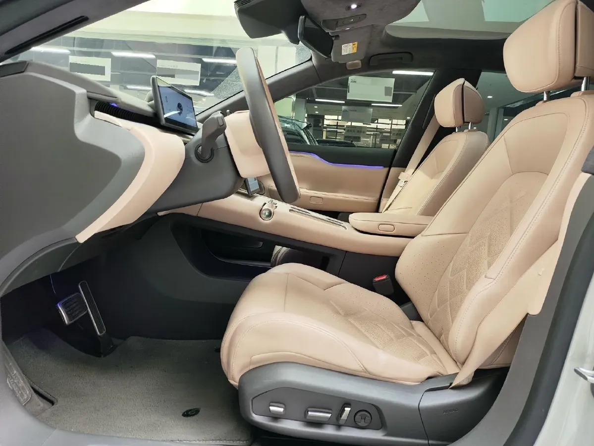 2021 Volkswagen ID.6 Crozz BEV 84.8KWH,autocango,china used car exporter,china ev exporter,chinese used car exporter,chinese used ev exporter