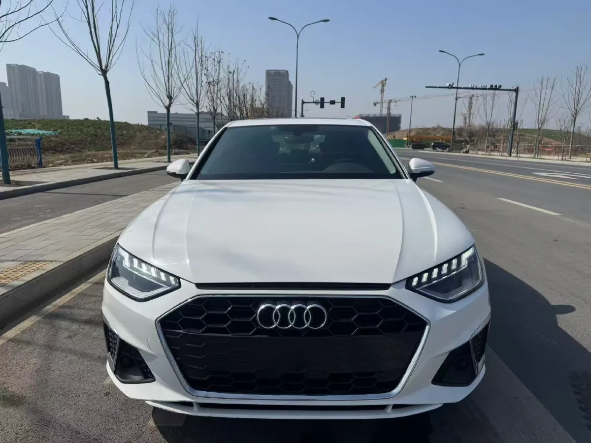 2020 Audi A4L 2.0T 190HP L4 7DCT,autocango,china used car exporter,china ev exporter,chinese used car exporter,chinese used ev exporter