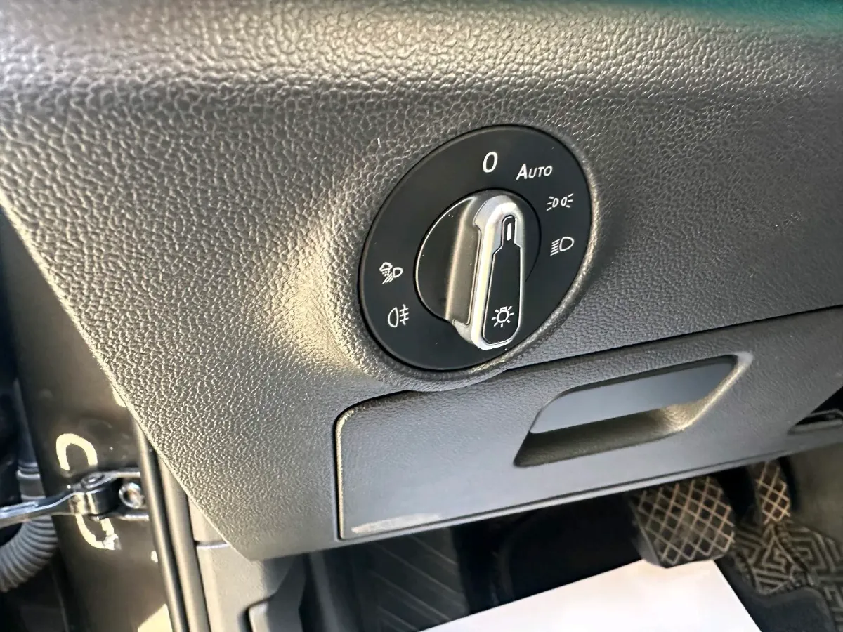 2023 Volkswagen Sagitar 1.5T 160HP L4 7DCT,autocango,china used car exporter,china ev exporter,chinese used car exporter,chinese used ev exporter