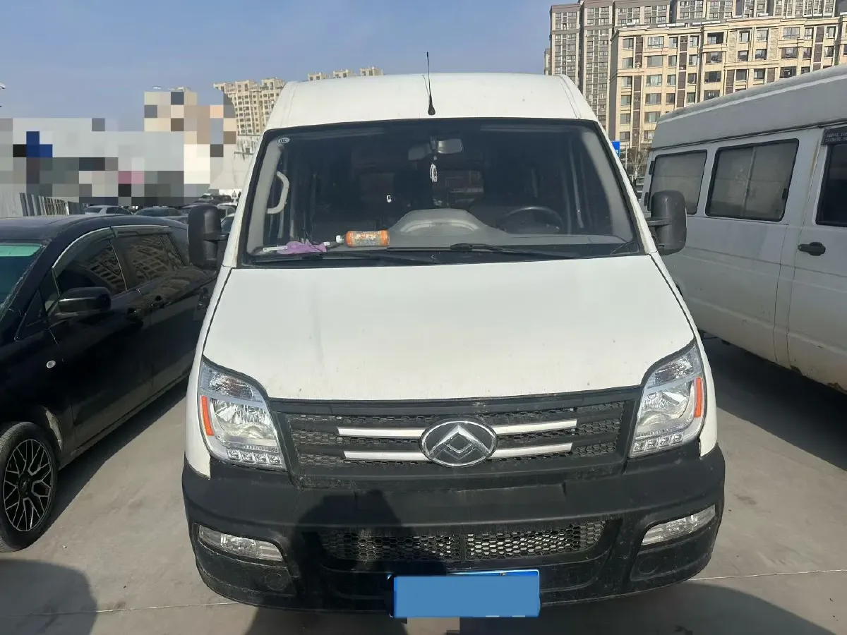 2020 MAXUS XinTu V80 2.5T 136HP L4 6MT,autocango,china used car exporter,china ev exporter,chinese used car exporter,chinese used ev exporter