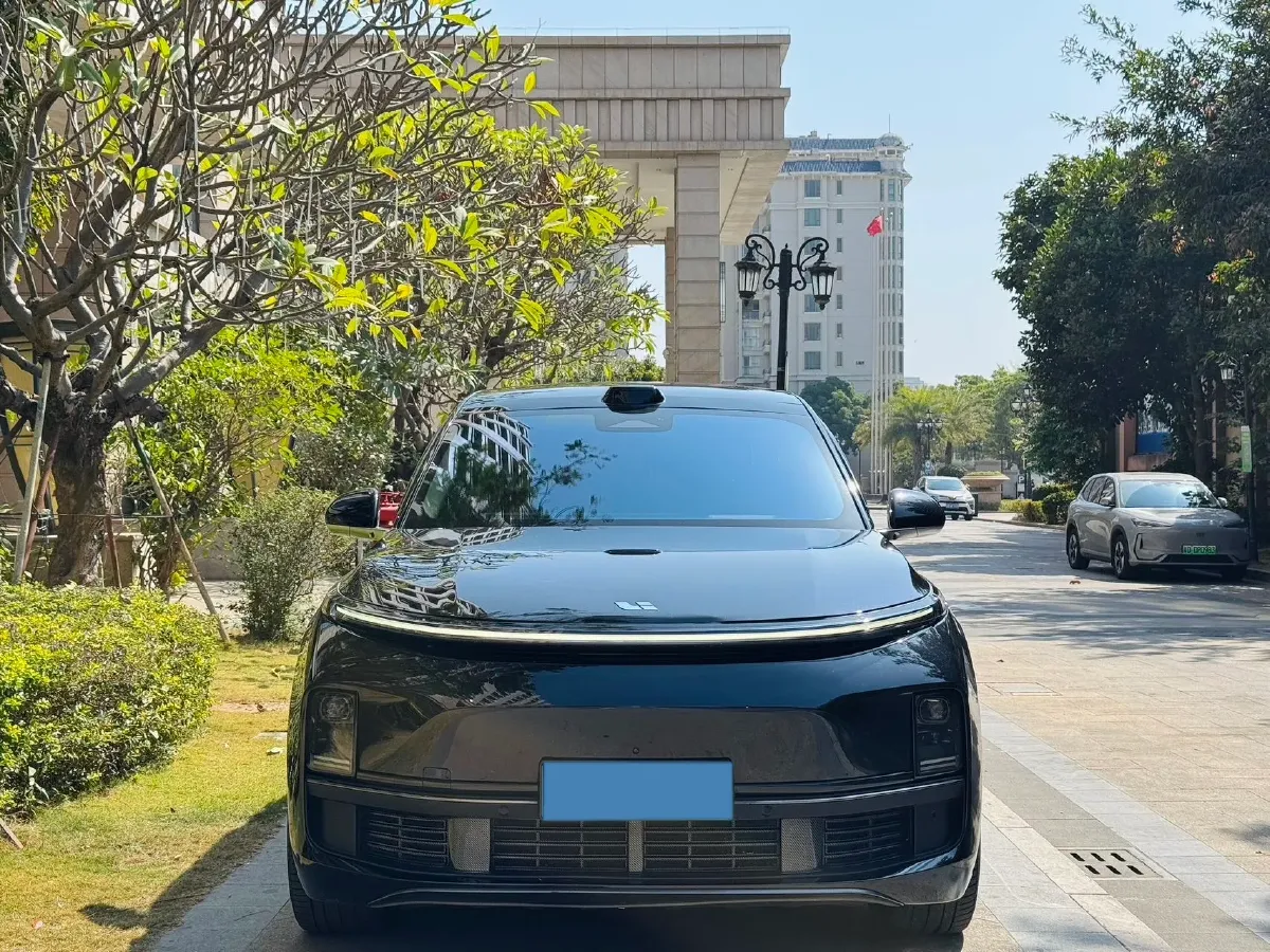 2022 Li L9 Range Extended 154HP REEV 42.6KWH,autocango,china used car exporter,china ev exporter,chinese used car exporter,chinese used ev exporter